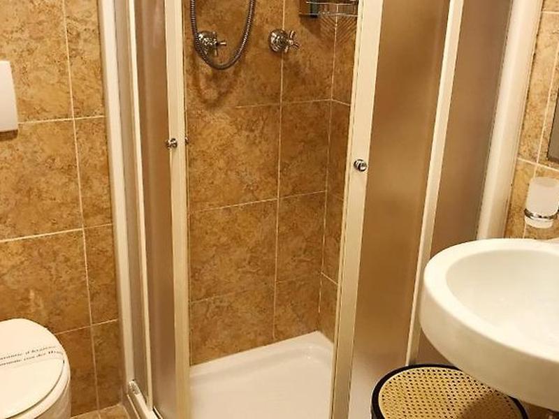 9B9FCCAEB914A5DB03AD836D7E37E4B3