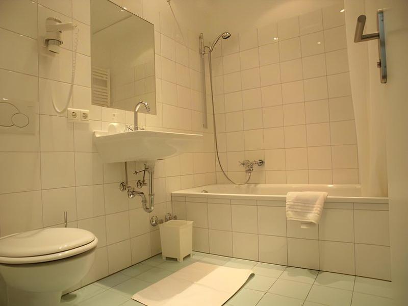 AB8F0BD8C28074D114A0E81FC191AF9A