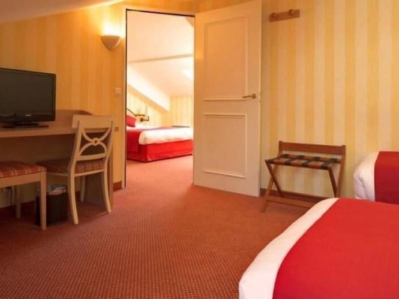 F479069D0D149F20B54E3694B447B7CA