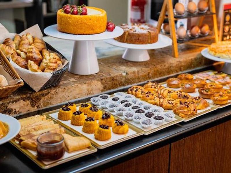 1A1A4E80CB574045A4D326BE04880ABF