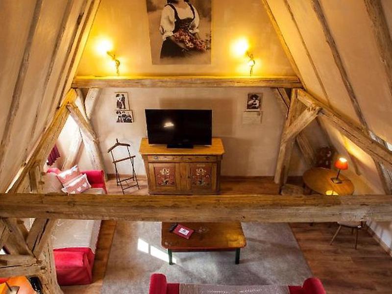 0B56F89BDE879F3E4B8A498A18DDA4C6