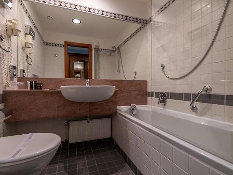 891EBC50BC0EE662D586DFD458DDB44B