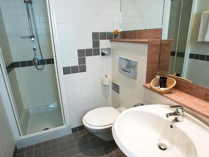 DE55A0C2E2F2057ECE73A08384C34EFE