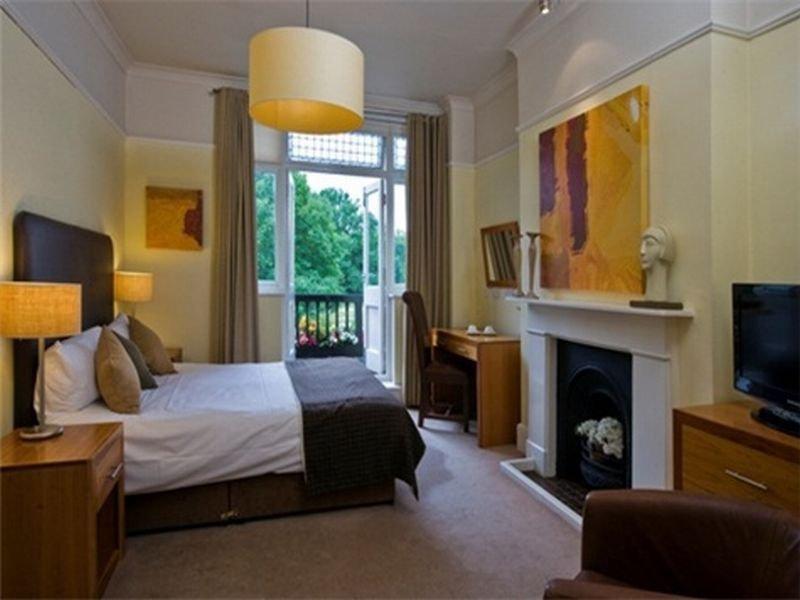 2D856C422BE2E24F748D31F92998D654