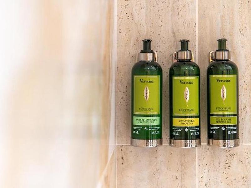 285C79821EA9E43C21E3A4940C291043