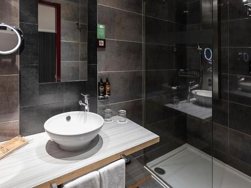 624C21BE6606AD0F5FB9D0840BB9EB59