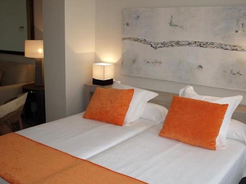 E65AB541B45984860ABEA960BE744E06