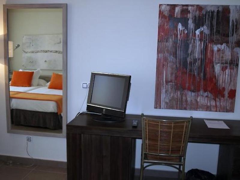 AEC34FD34AAC8E405BC8E76153AADC92