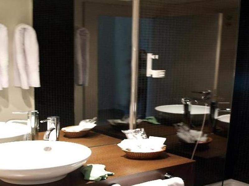 8F0A1177150E9D876DEA3681CAF5C817