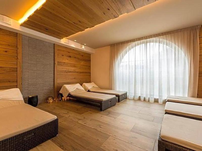 F11B9D10055CA345A500DD683430415B