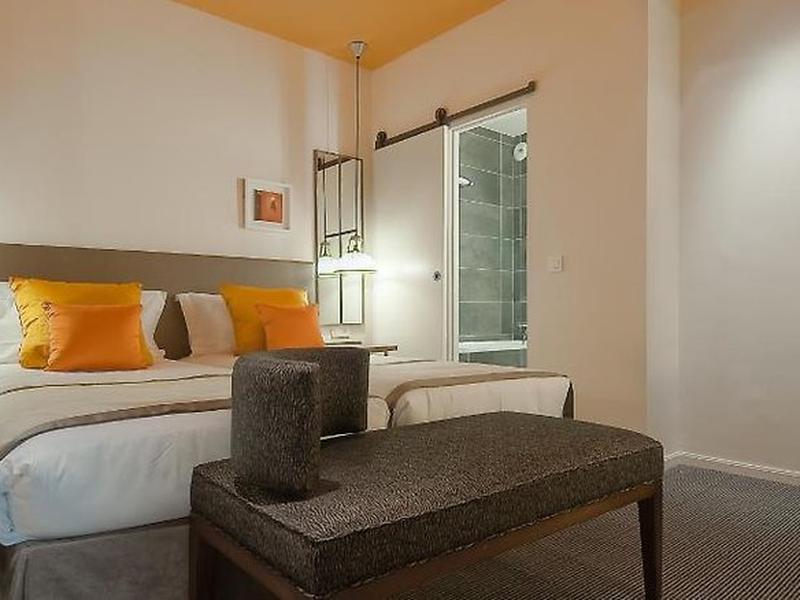 6B12FA9E9DB16E1780BA9073599D2565