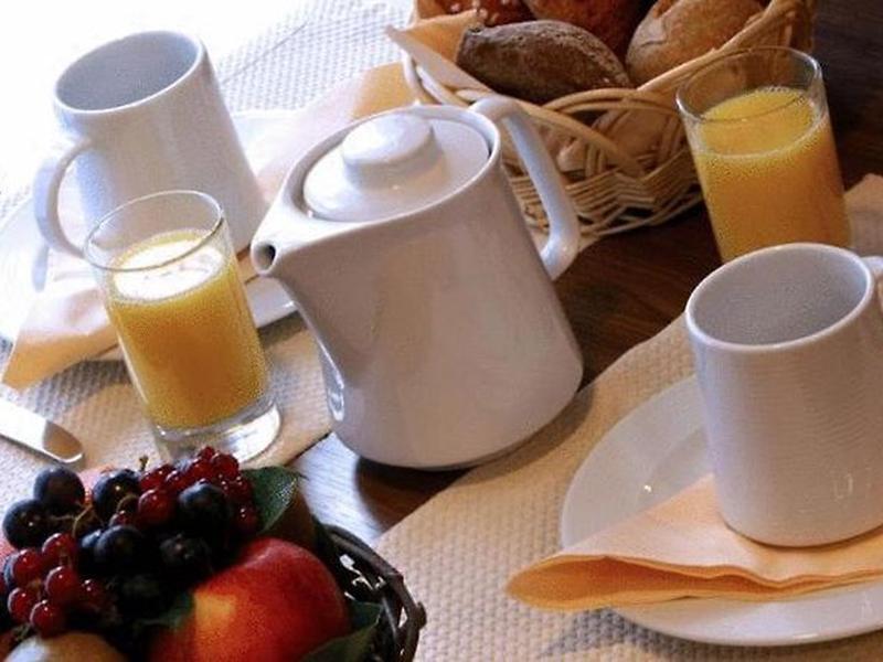 AA9C2B53654DD9F8BCD275800F8E2D33