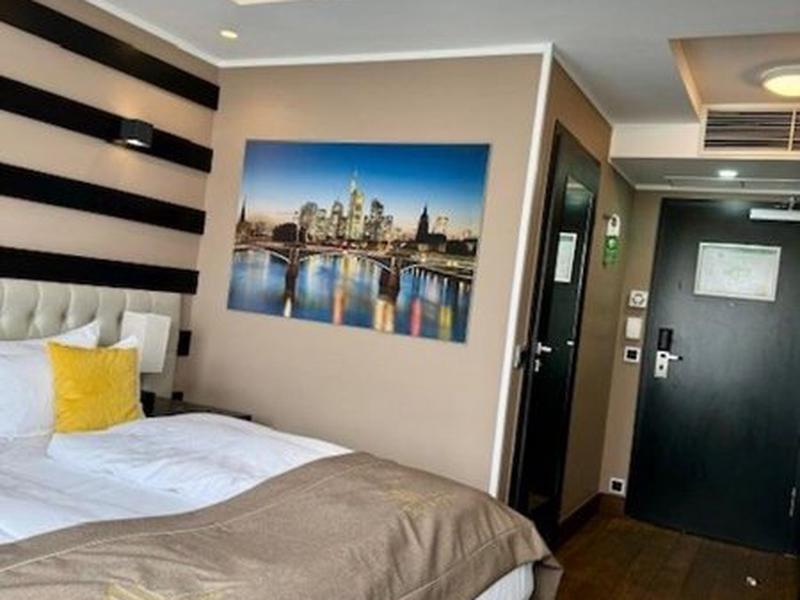 32282AB906365F3F9BC156614D96ADBF