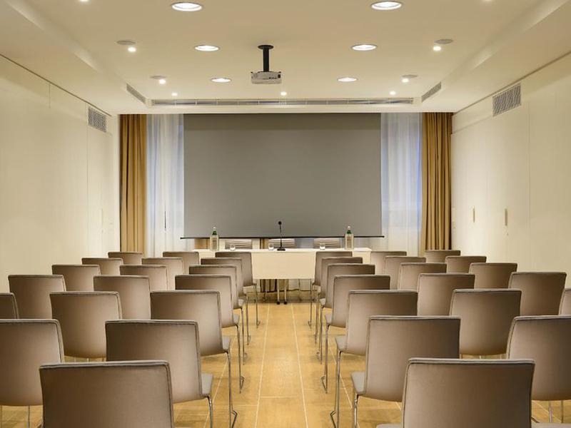 9C4AFE82CD8C54C070BCBBA7B85109FC