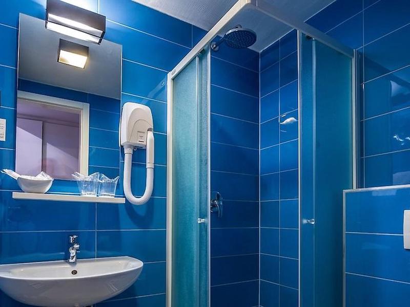 F60273EF37FE85A341A424978DC01582