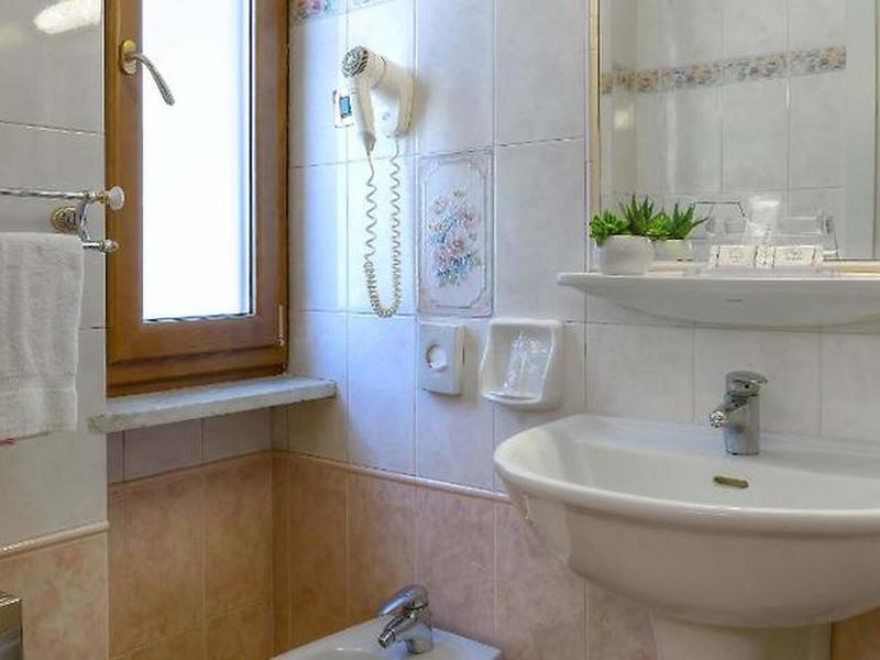 B2FF3C7A2DFB358B90C4B367461FCEFB