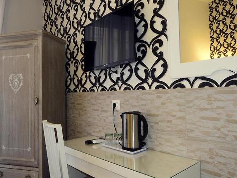 C536E09DA711ED87683ACE27F4A1B023