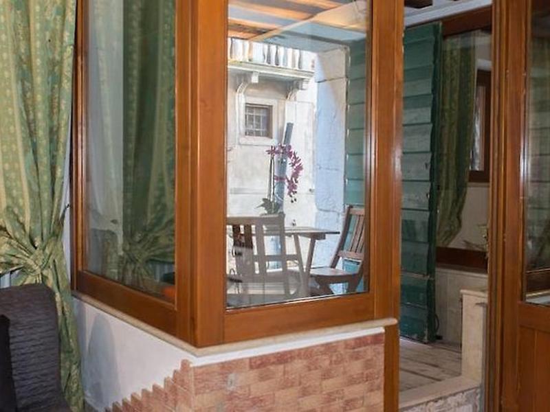 29C786E3C56A42E5425087867B8C8FC6