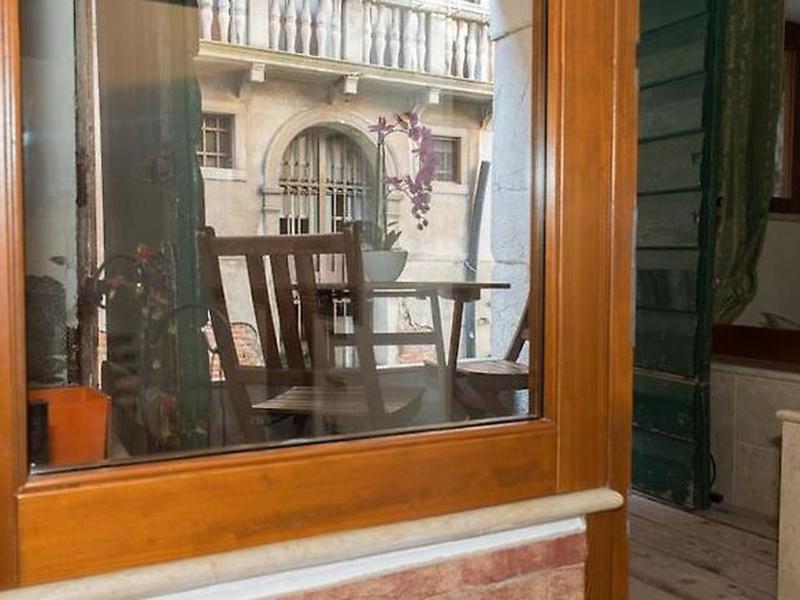 B364DB91E5F7786FF7B18BA1F555FE34