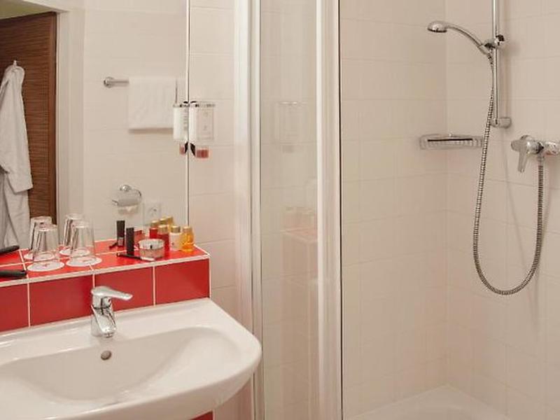 12748613F3FD7420AE6EC222F9F70DC9