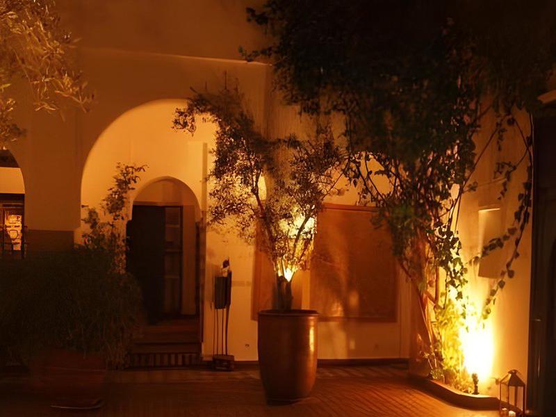 E7819189EC868F35D578B38CEC5DE8BA