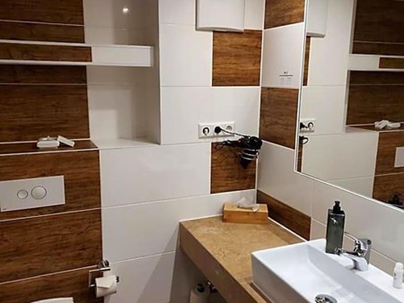 BCC245F7B1BDB770D04BFAA537546D02