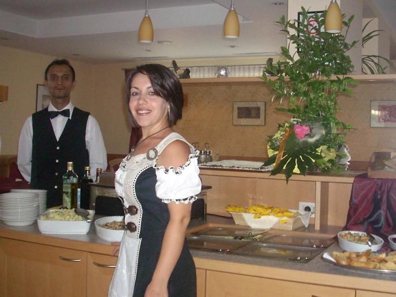 8E743AB5DA05C0D4101AAD46B9ED9C66