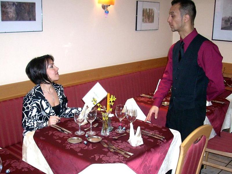 0C2FD92A8A2F04E1F976ED38AF661AEE