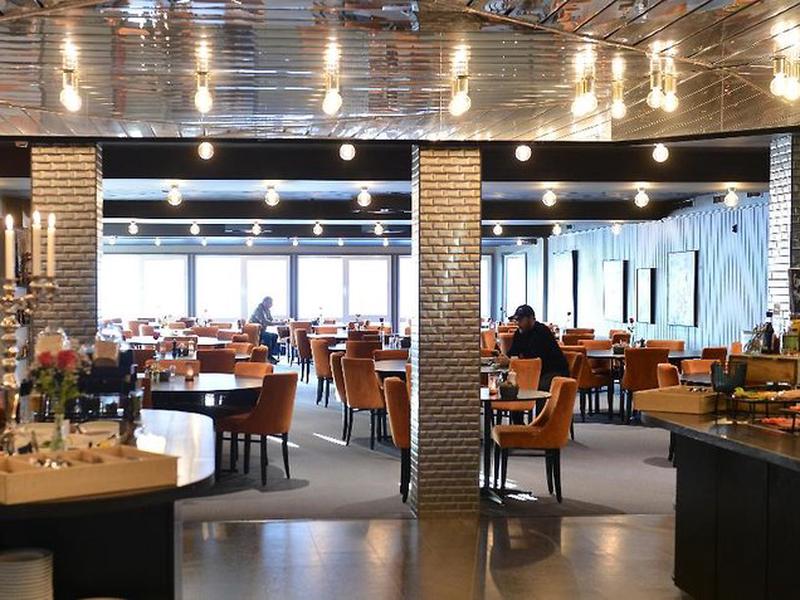 C8A15B57B7297E21DD1CEE5FD165373F