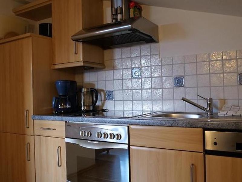 73EB8F2C5E50BBB32EA8210F05BADFA6