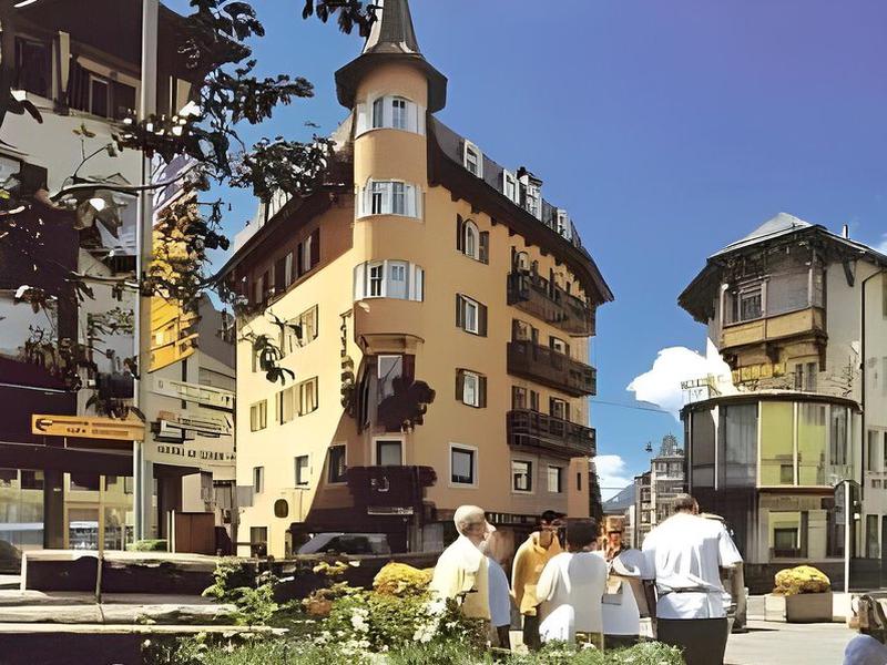 61276DA2C8D2C6828F5C897449B0284B