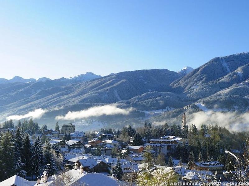 571DE204C5BEE43980976D915AE1DEB6