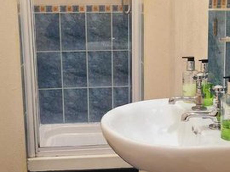 26D706F735A1239E692086A1D49FEA5C