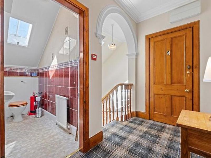 6224581461779A6C85DB2A1E76E276E1