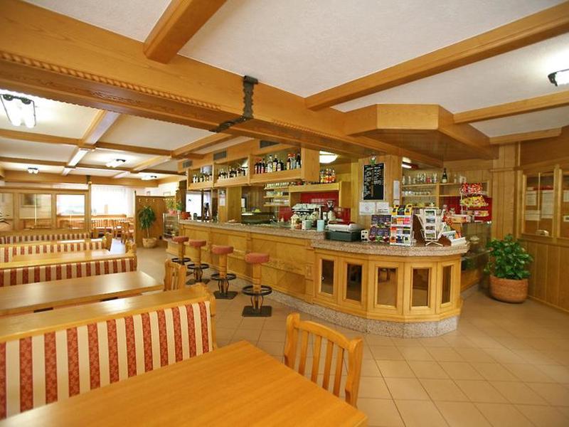 9CF80CE763F50FD3D9386144AEDE3A9E