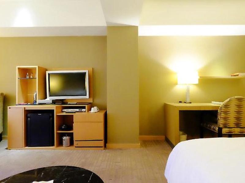 5D090299887E82F9D0AC4380D3702E52