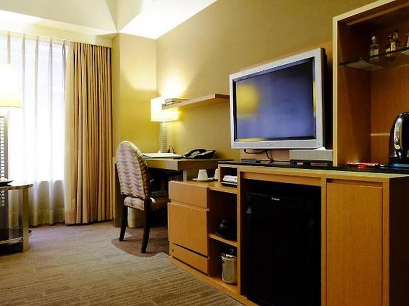 FA592E8B9B5C1356C42AF15C6F662776