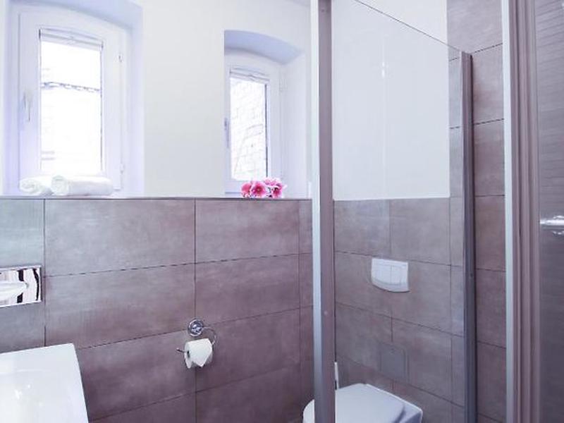 50562A164AAEF9F72384A9DCB7374AA5