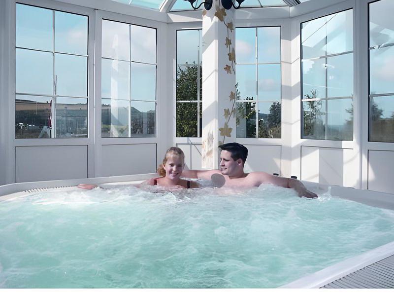 AD015AC6093726FF32D34E1983E3482C