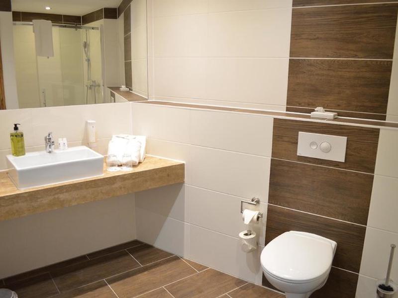 133B69BCA2D6ABC062F738DDF7C2AA17