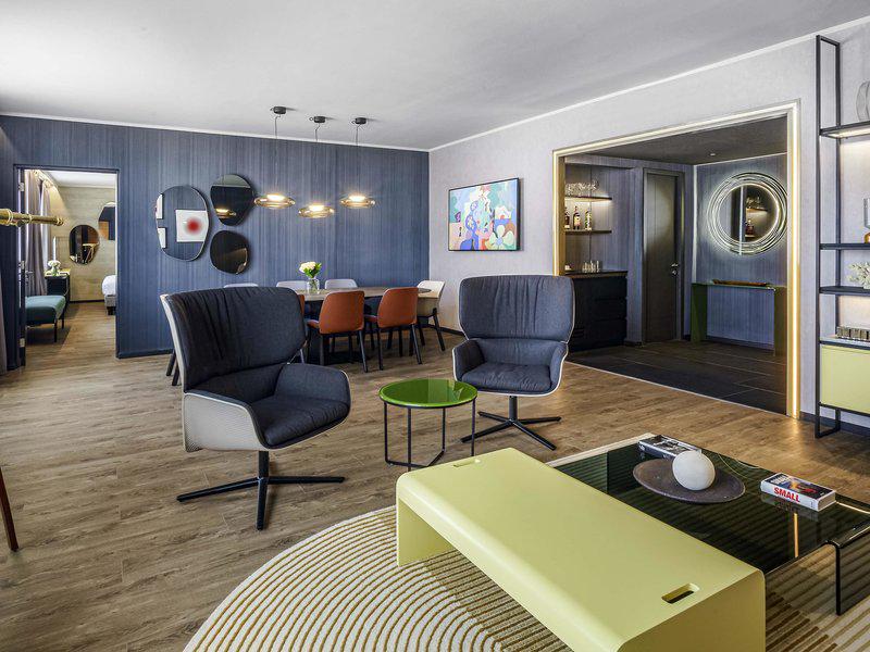 92245567A2C76BDB1C5412B2D9BD7A67