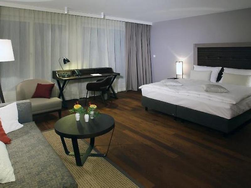 F57B0164645838FBA27C17FB2F61F092