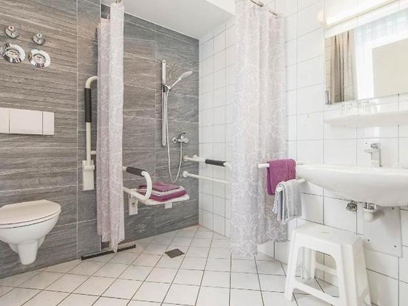 544777CEC4FF2D2AFCF30F9348AC3F07