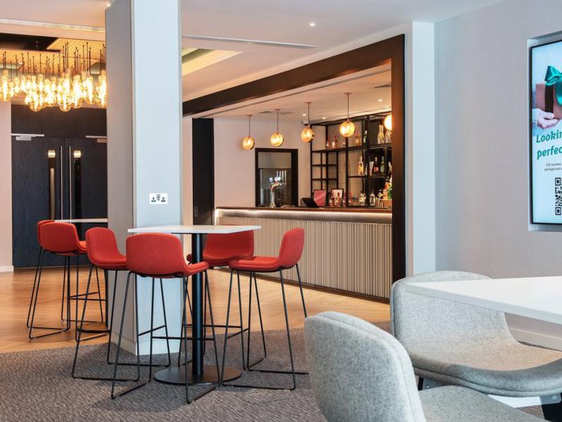 81B526B1A02EF063FE6E48F7C1822B2E