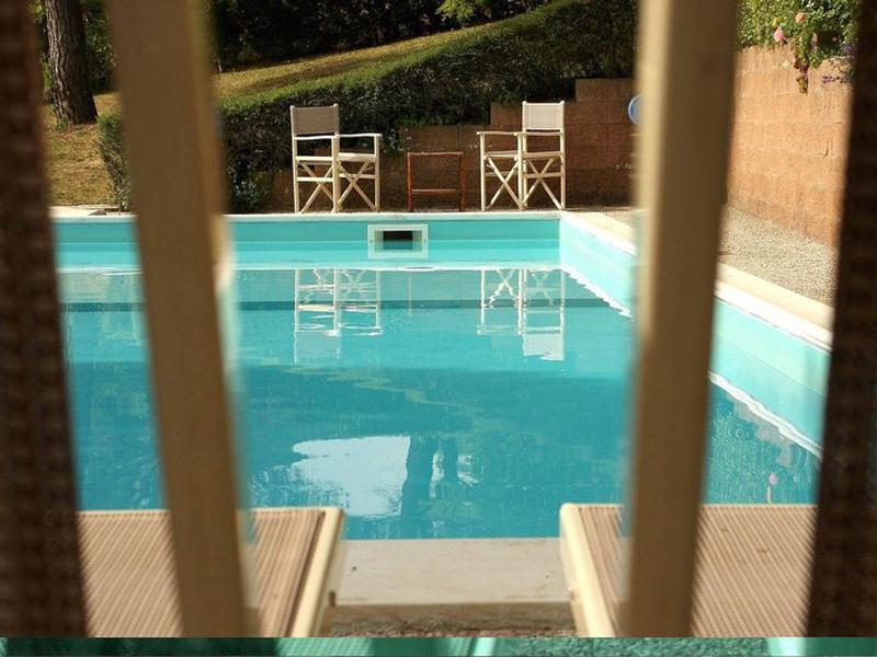 A37397849BD967D6F15F269C18DF9735
