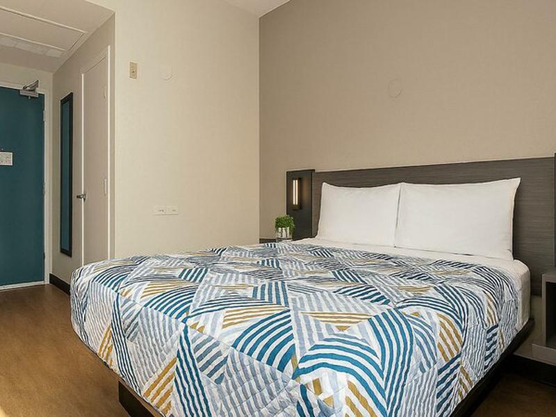 B45A4EE8DB24BED1928F45FB72895678