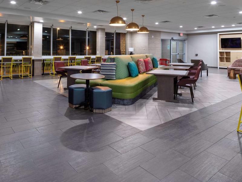 36B39E72B2CB3BA664CF8B50AEC853C2