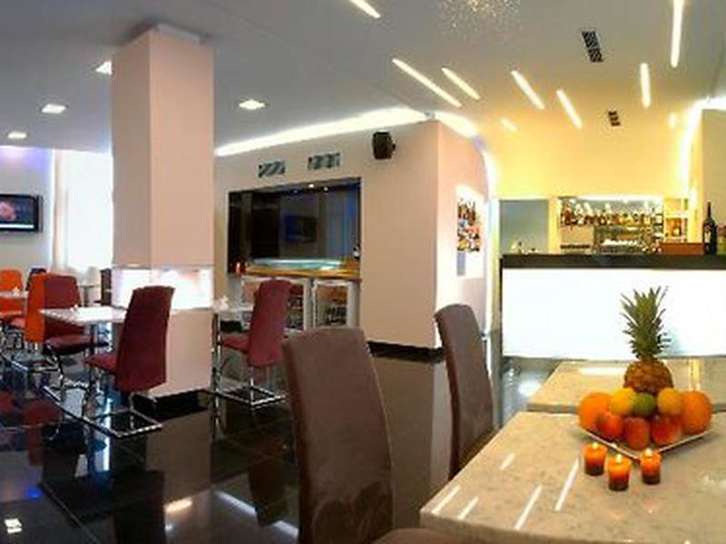 2C6F533D33F89A98DD4DD0333224EE05