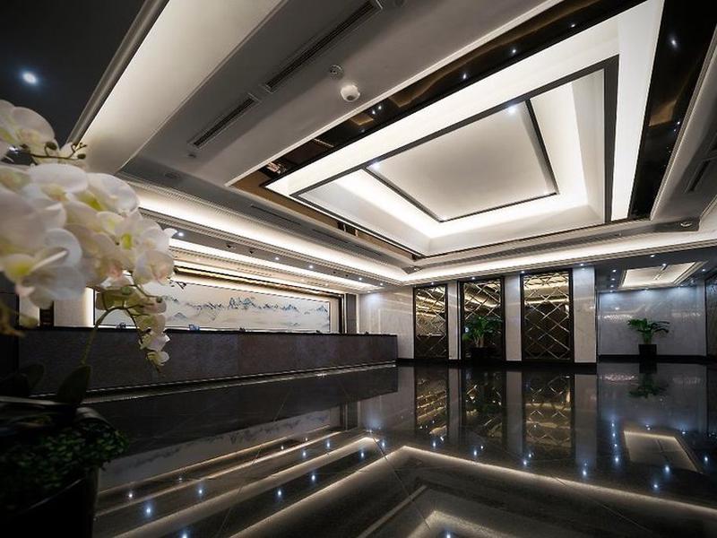 V Hotel Lavender