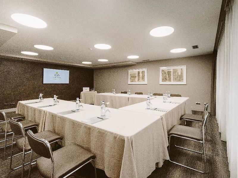 4BE708E5A6CF4AA86BBAD22F95E834E4